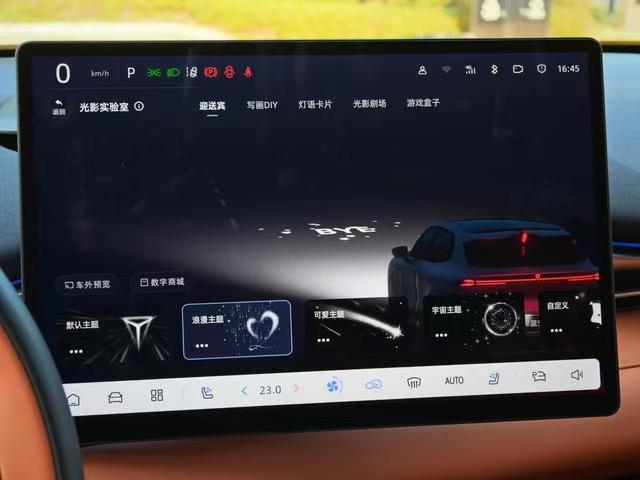 情绪价值给到位，11.99万元起的深蓝S05靠差异化出圈？